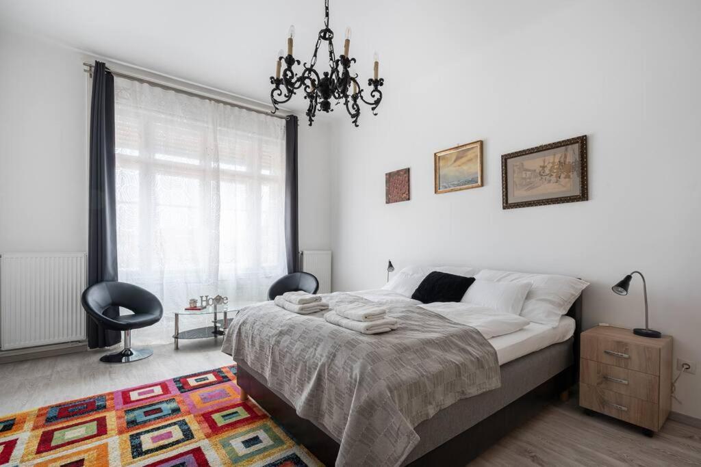 Szentkiralyi Apartman 1 Appartamento *