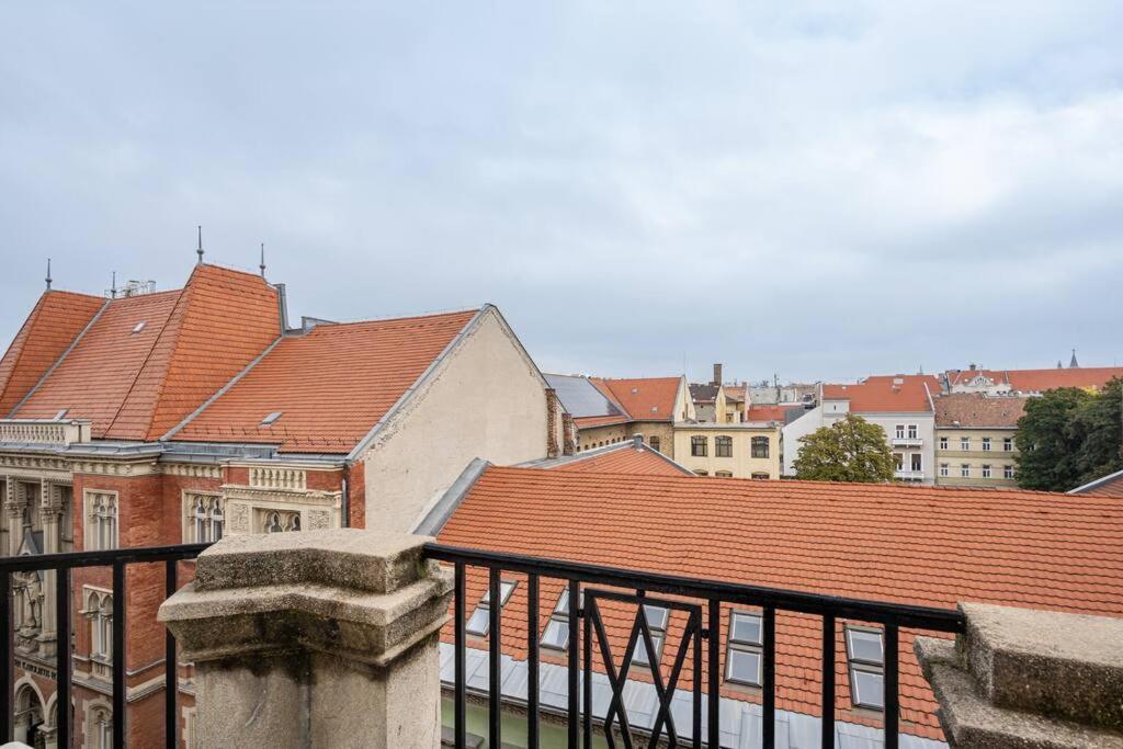 Szentkiralyi Apartman 1 Appartamento *